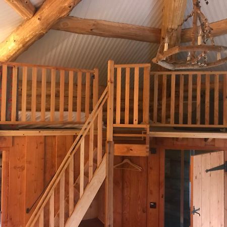 Coed Y Marchog Woodland Retreat Villa Херфорд Екстериор снимка