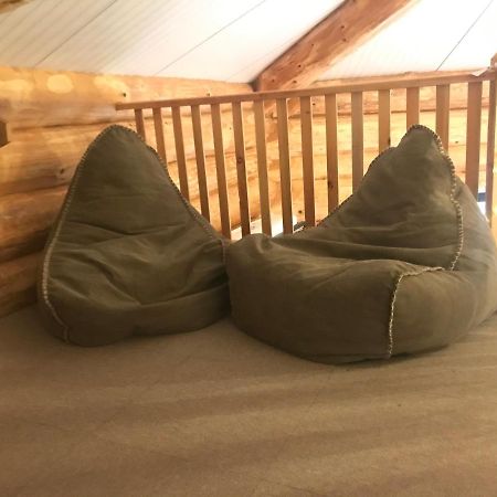 Coed Y Marchog Woodland Retreat Villa Херфорд Екстериор снимка