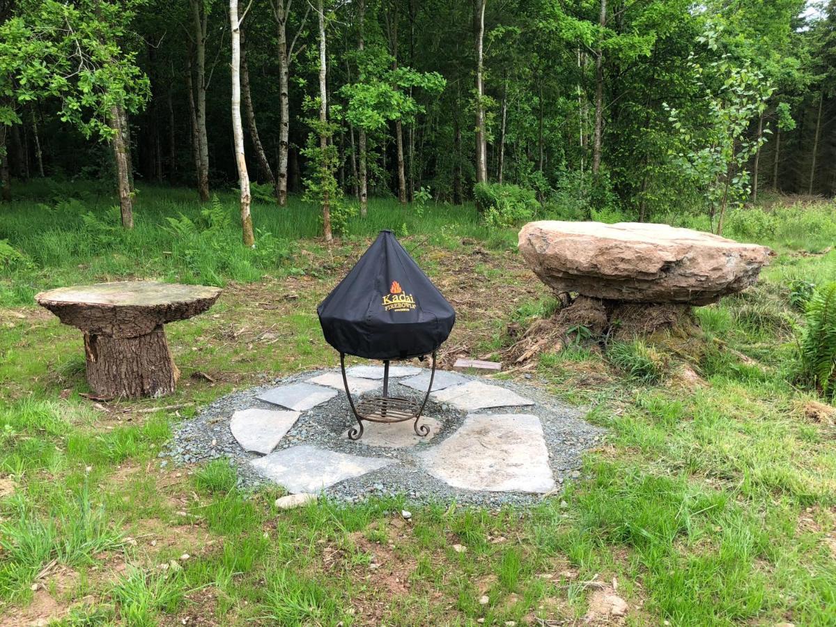 Coed Y Marchog Woodland Retreat Villa Херфорд Екстериор снимка