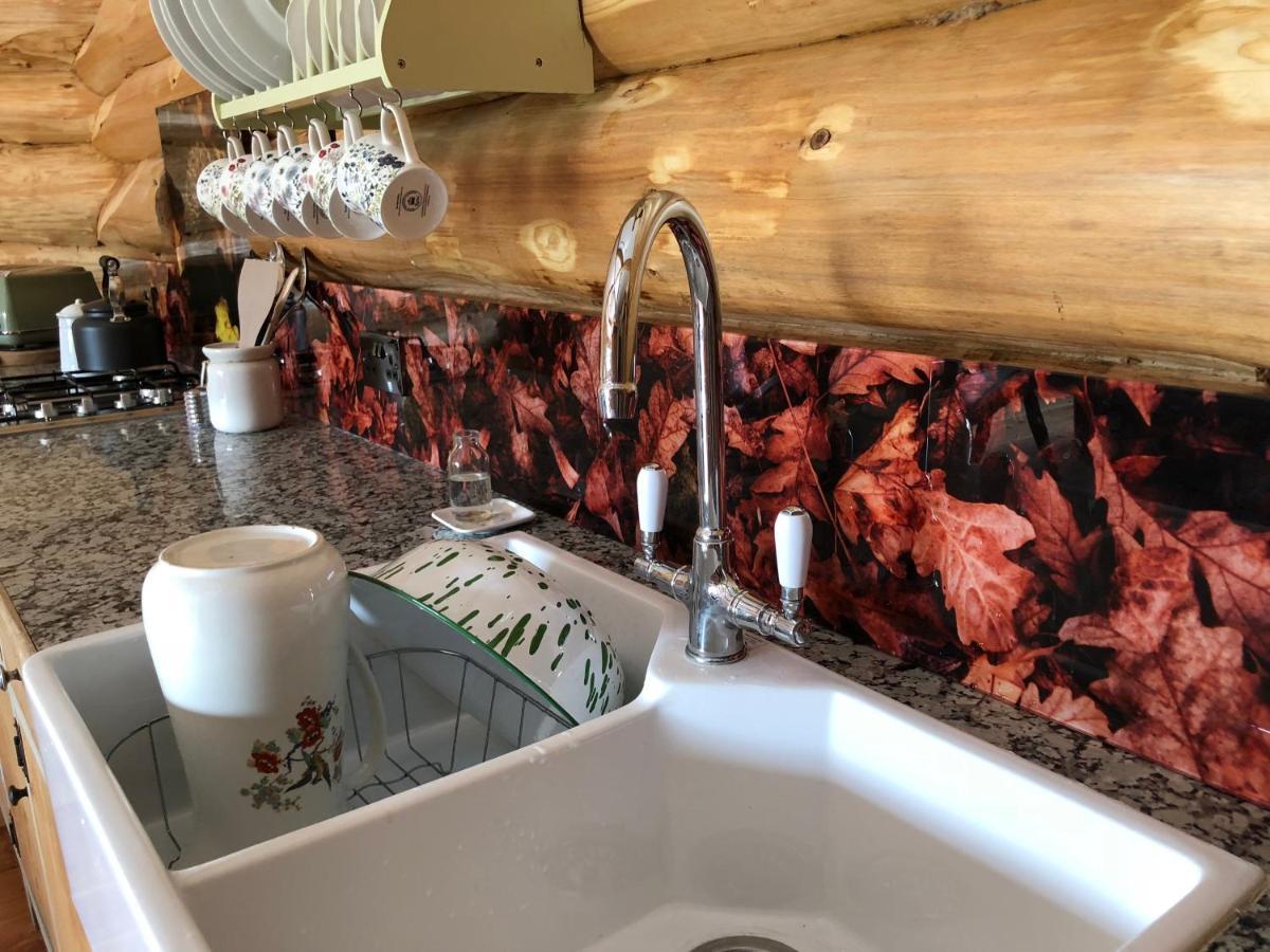 Coed Y Marchog Woodland Retreat Villa Херфорд Екстериор снимка