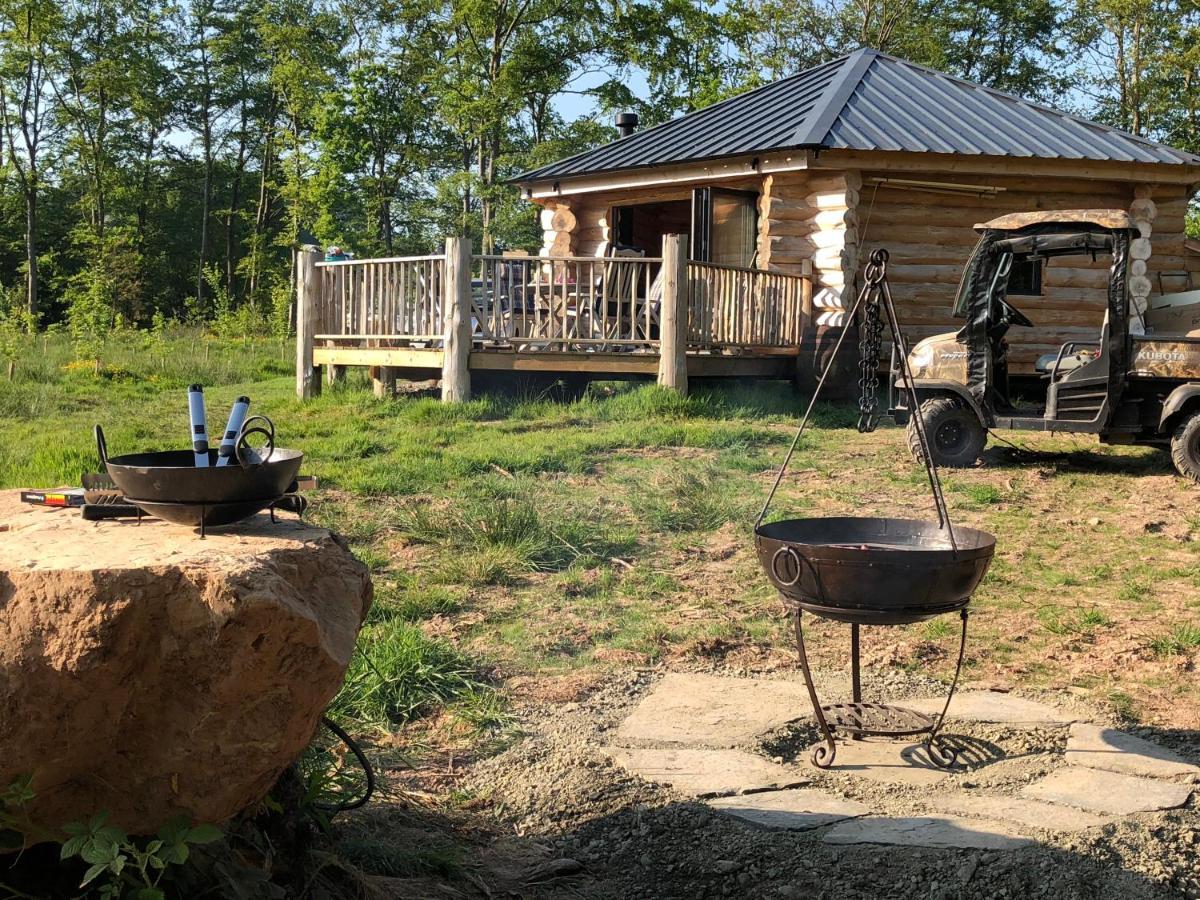 Coed Y Marchog Woodland Retreat Villa Херфорд Екстериор снимка