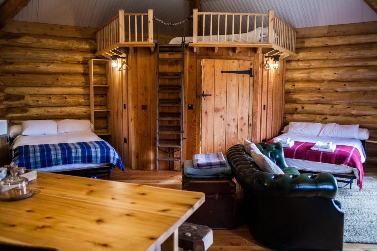 Coed Y Marchog Woodland Retreat Villa Херфорд Екстериор снимка