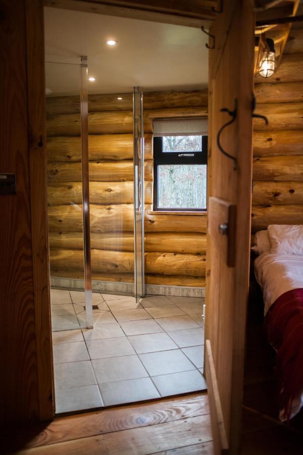 Coed Y Marchog Woodland Retreat Villa Херфорд Екстериор снимка