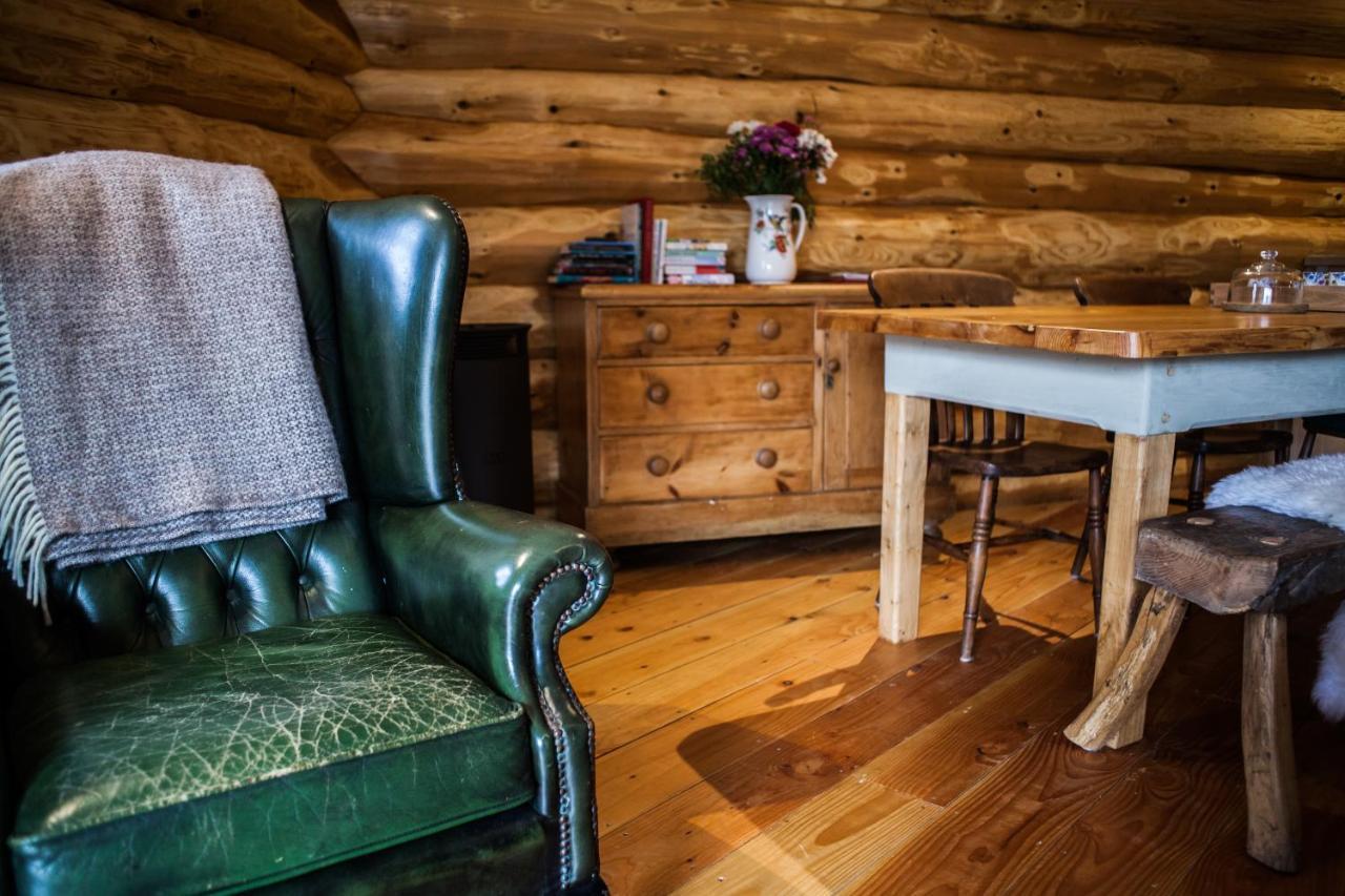 Coed Y Marchog Woodland Retreat Villa Херфорд Екстериор снимка