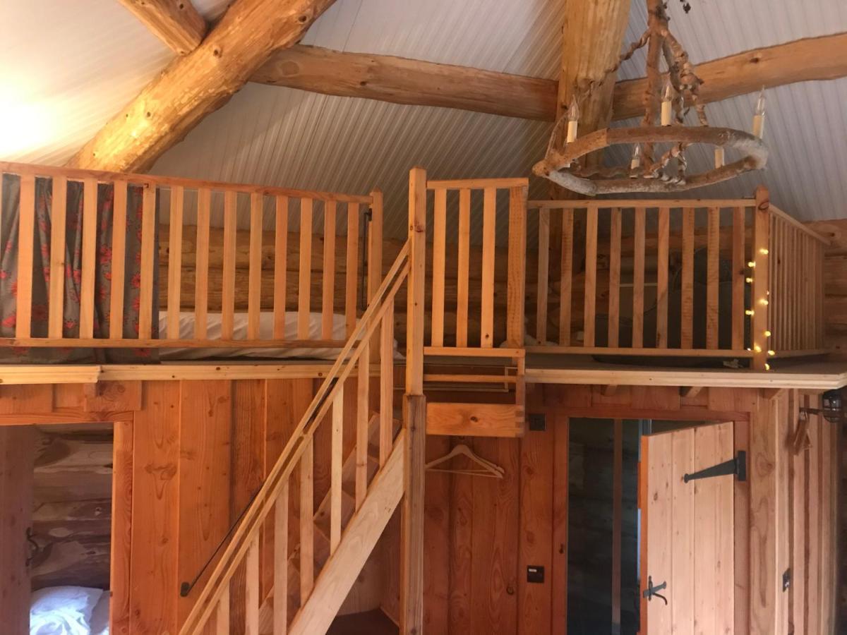 Coed Y Marchog Woodland Retreat Villa Херфорд Екстериор снимка